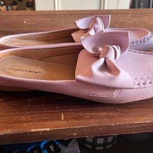 Moccasin Mules size 9.5 W